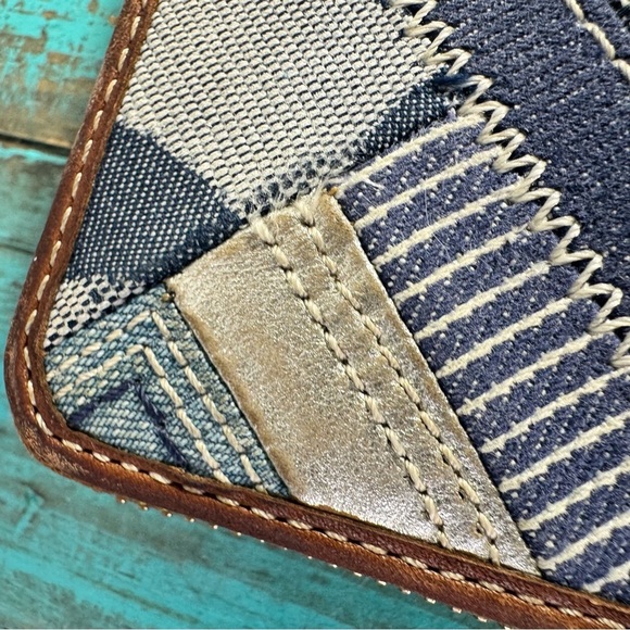 Y2K Vintage Coach Women's Blue Denim Brand Logo Patchwork Canvas Wallet - Picture 6 of 16